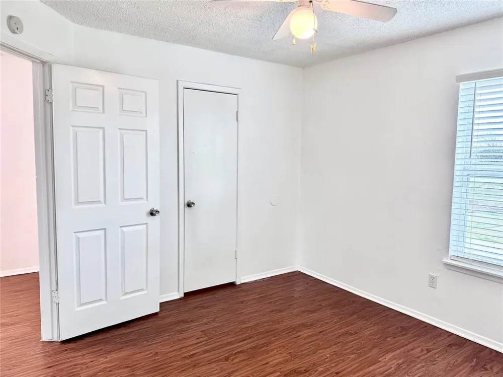 441 SW Thomas Street #D Burleson, TX 76028