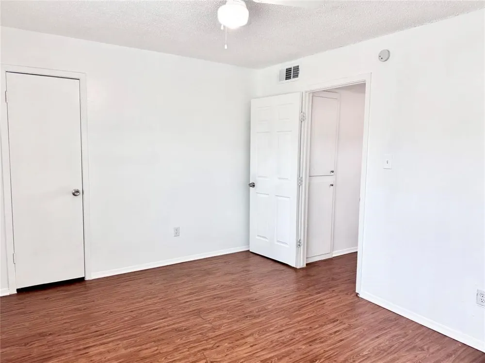 441 SW Thomas Street #D Burleson, TX 76028