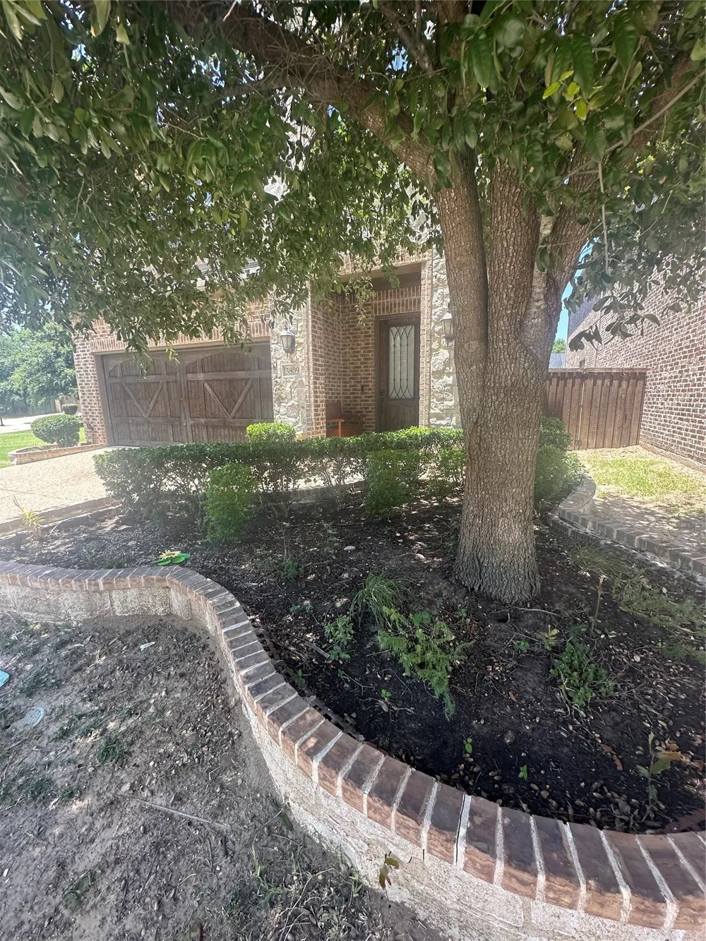 3809 brookridge Court Bedford, TX 76021