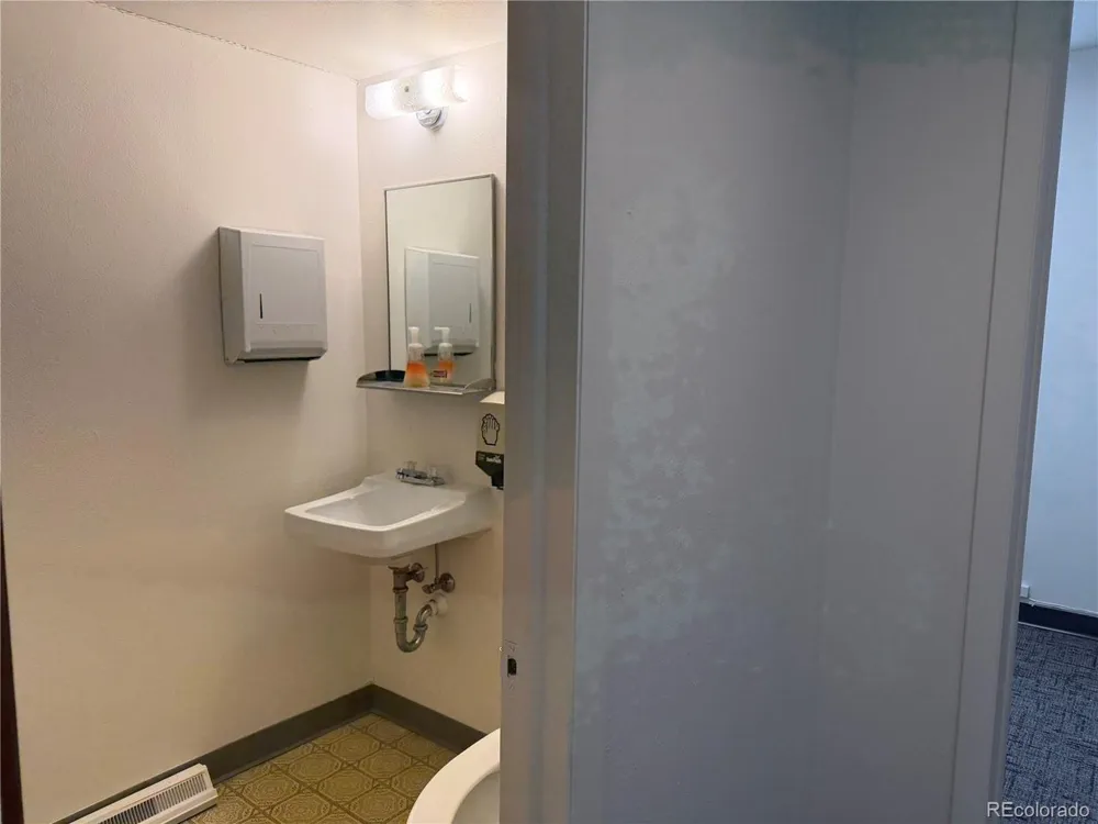 1709 Williams Denver, CO 80218