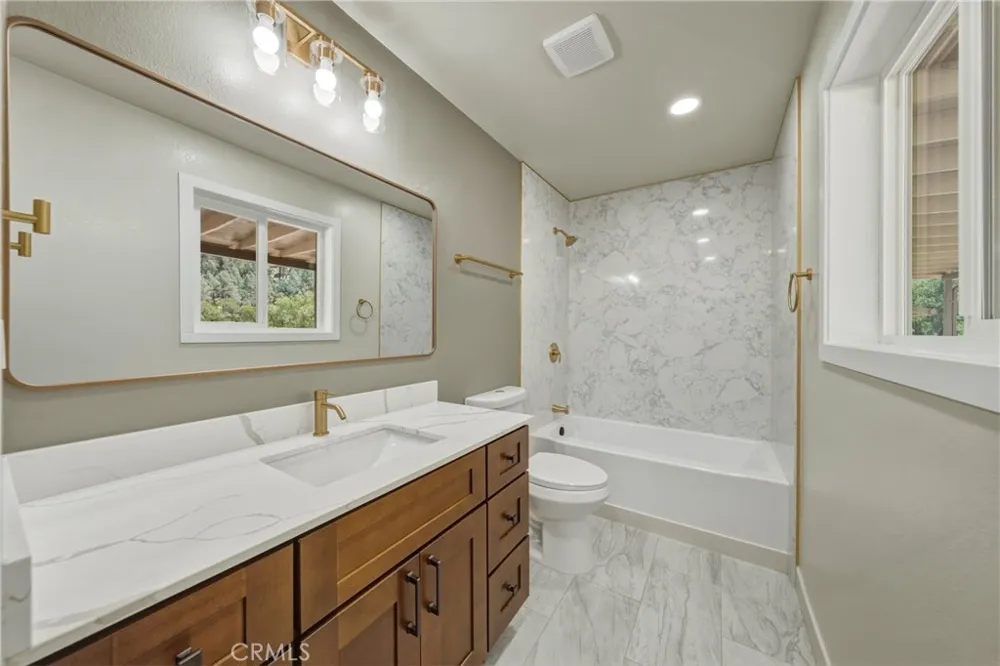 1603 New Long Valley Clearlake Oaks, CA 95423