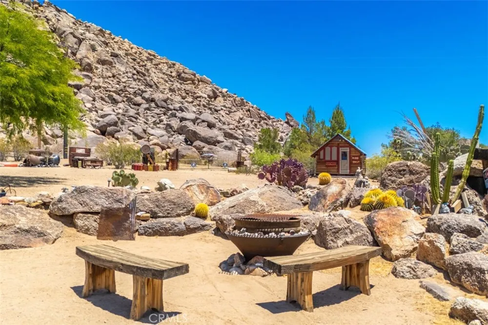 63436 Doggie Joshua Tree, CA 92252