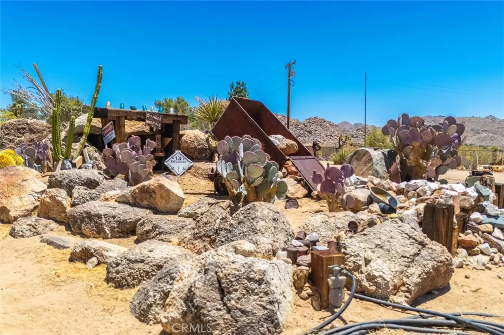 63436 Doggie Joshua Tree, CA 92252