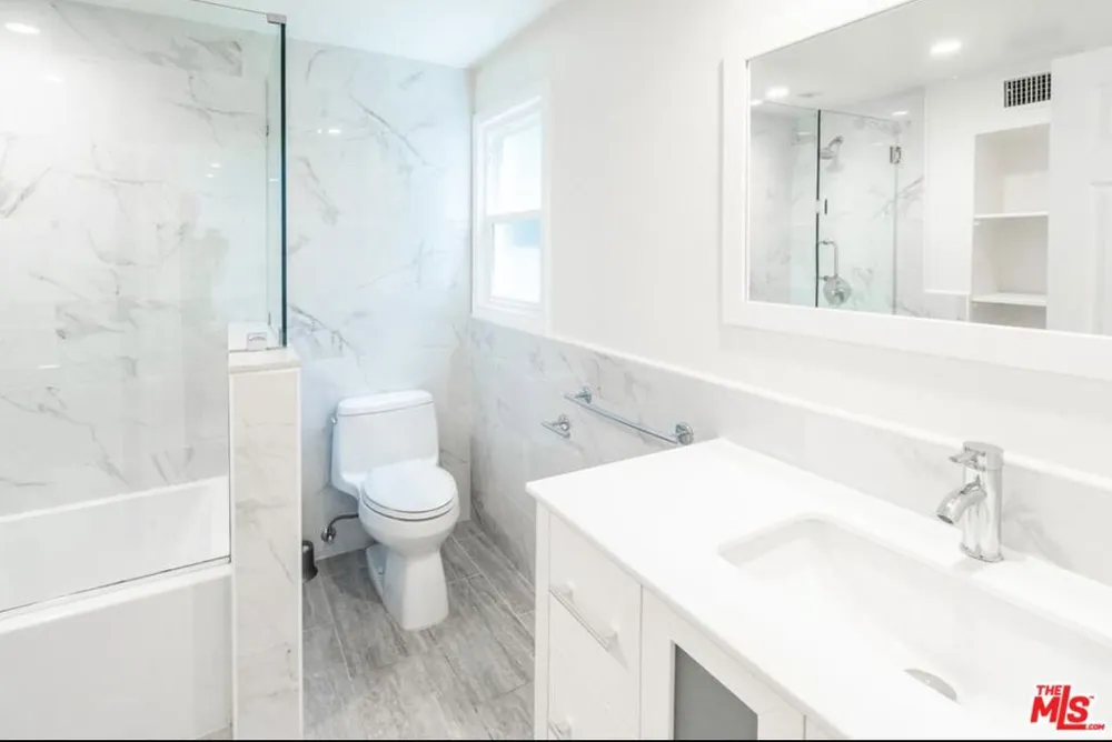 2201 Coldwater Canyon Drive Beverly Hills, CA 90210