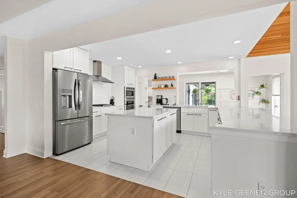 1729 Waukazoo Drive Holland, MI 49424