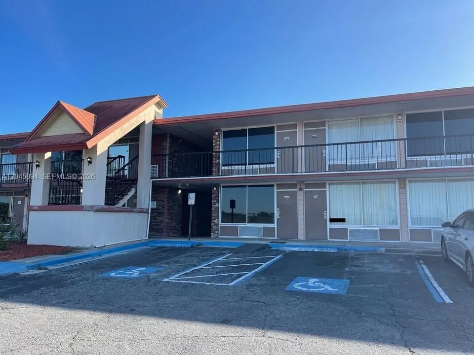 43420 highway 27 #324 Davenport, FL 33837
