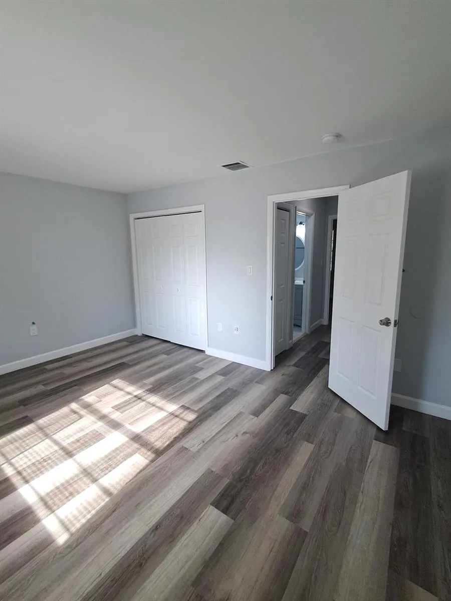 622 S 11th Street #11 Fort Pierce, FL 34950