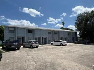622 S 11th Street #11 Fort Pierce, FL 34950