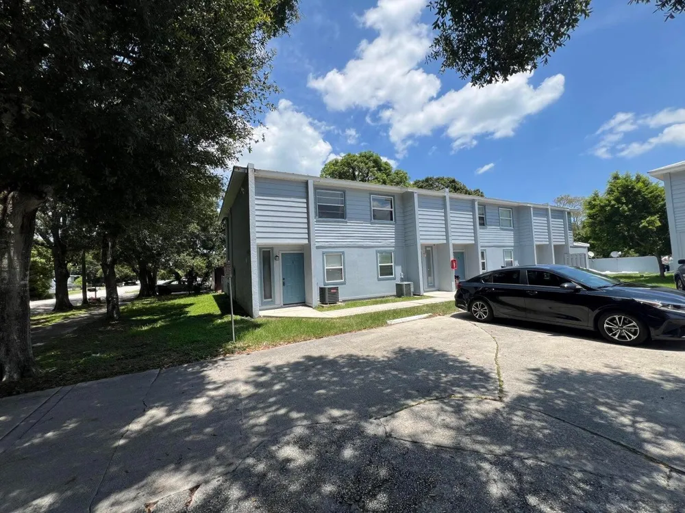 622 S 11th Street #11 Fort Pierce, FL 34950