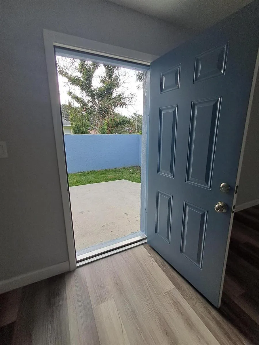 622 S 11th Street #11 Fort Pierce, FL 34950