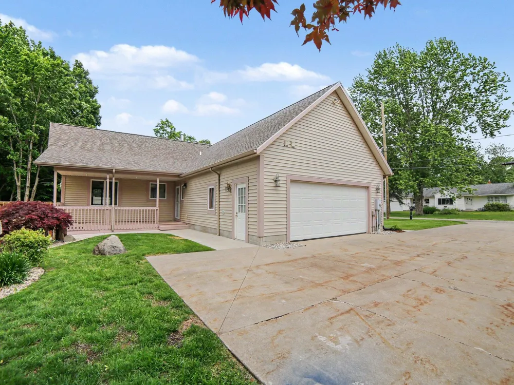 4449 Park Street Fruitland Township, MI 49461