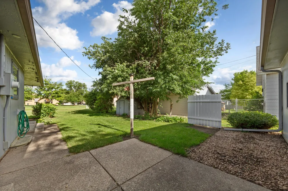 517 Court Avenue Gaylord, MN 55334