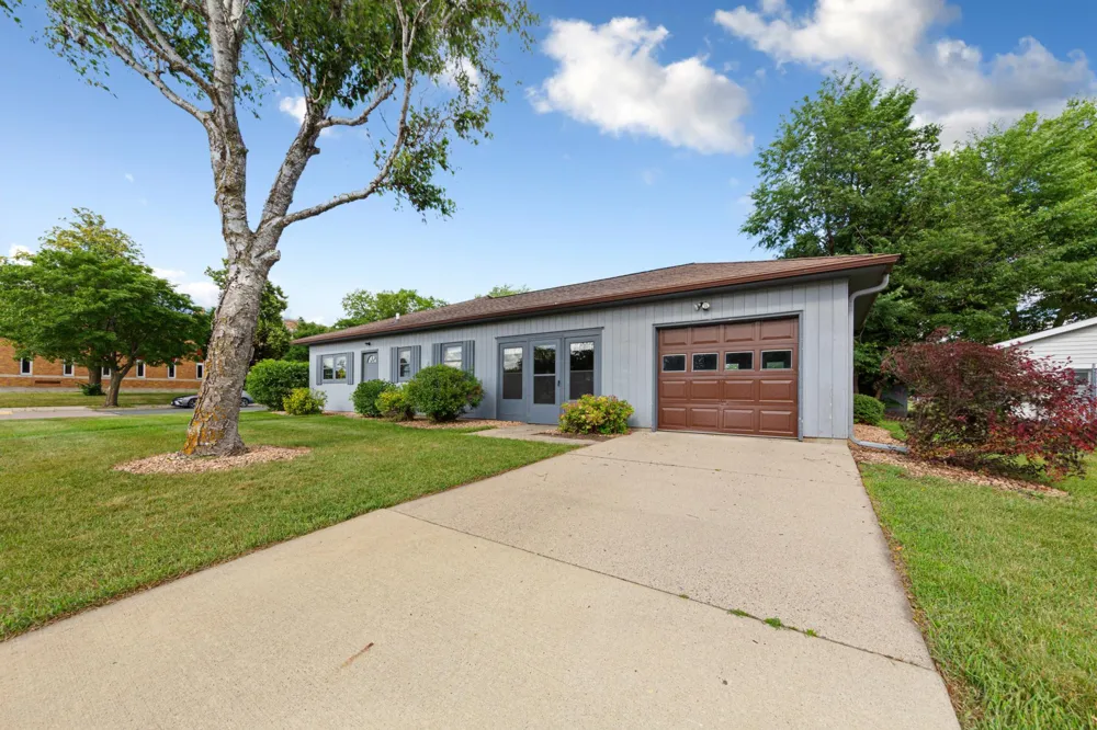 517 Court Avenue Gaylord, MN 55334