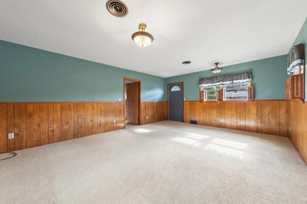 517 Court Avenue Gaylord, MN 55334