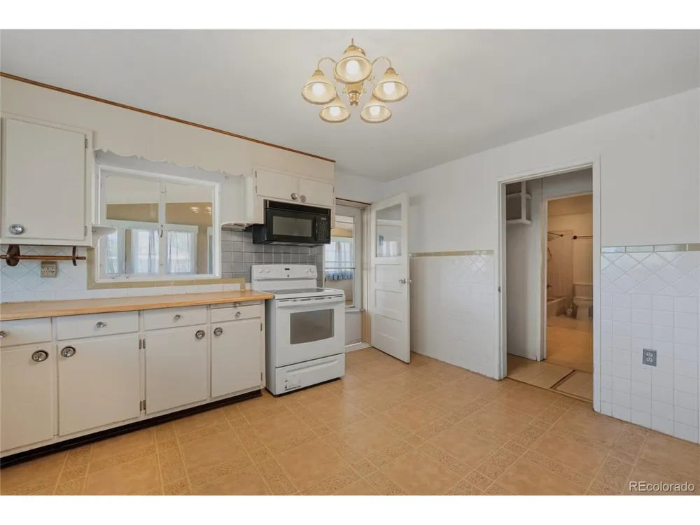 1109 E First Street Trinidad, CO 81082