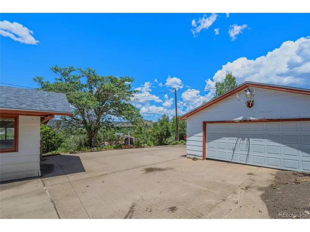 1109 E First Street Trinidad, CO 81082