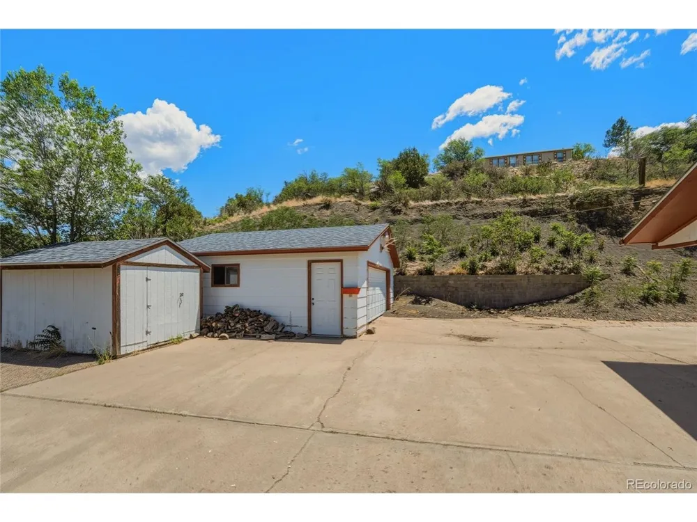 1109 E First Street Trinidad, CO 81082