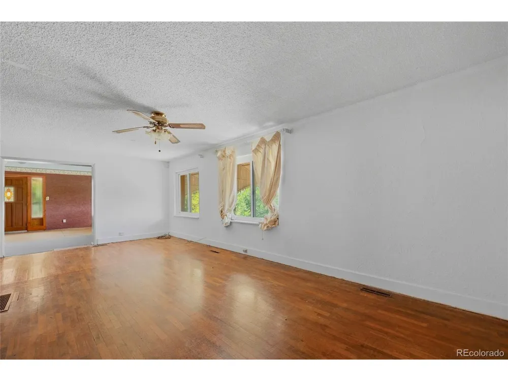 1109 E First Street Trinidad, CO 81082