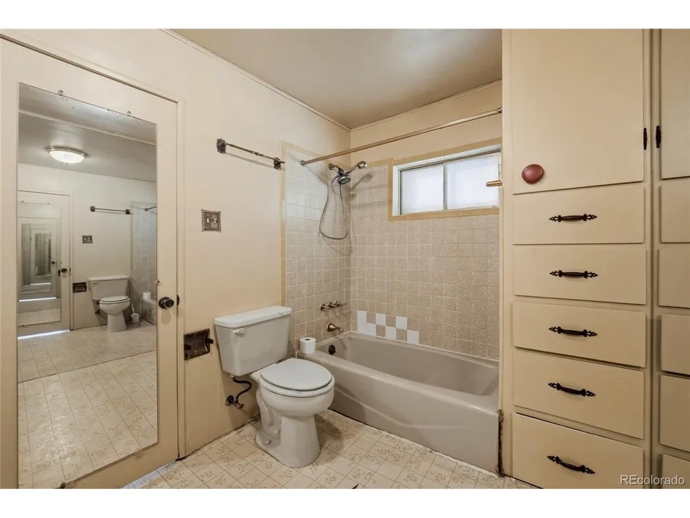 1109 E First Street Trinidad, CO 81082