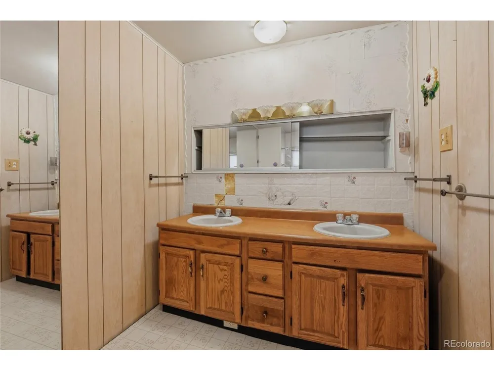 1109 E First Street Trinidad, CO 81082