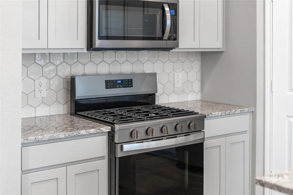 19645 Montgomery Ridge Way Montgomery, TX 77316