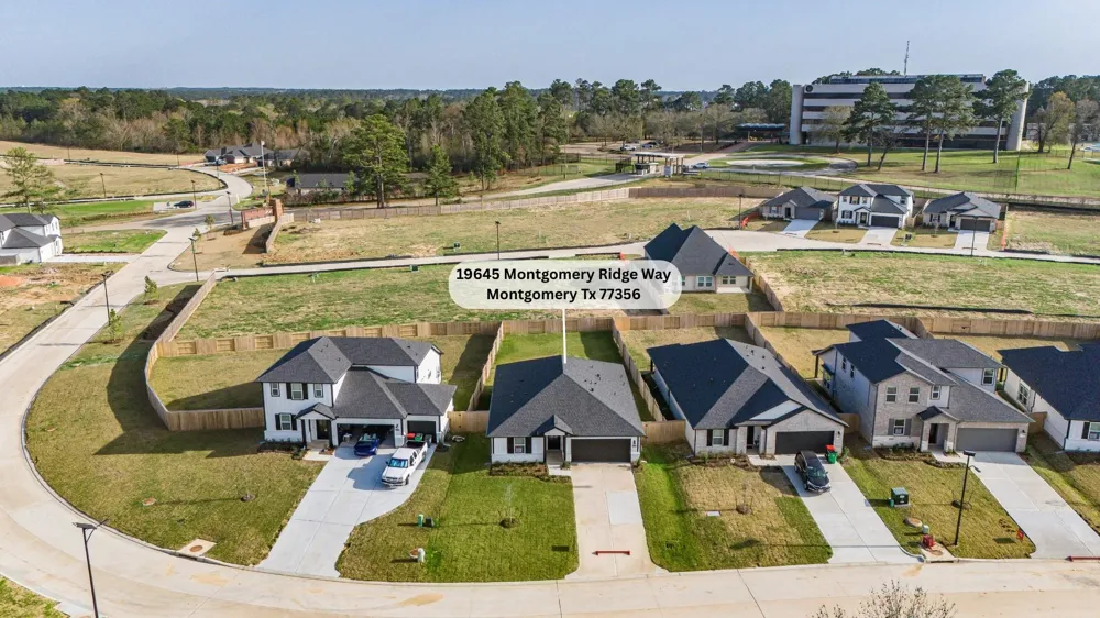 19645 Montgomery Ridge Way Montgomery, TX 77316