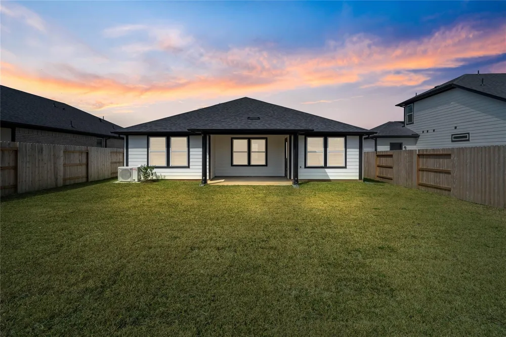 19645 Montgomery Ridge Way Montgomery, TX 77316