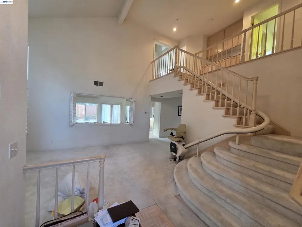 30330 Meridien Cir Union City, CA 94587