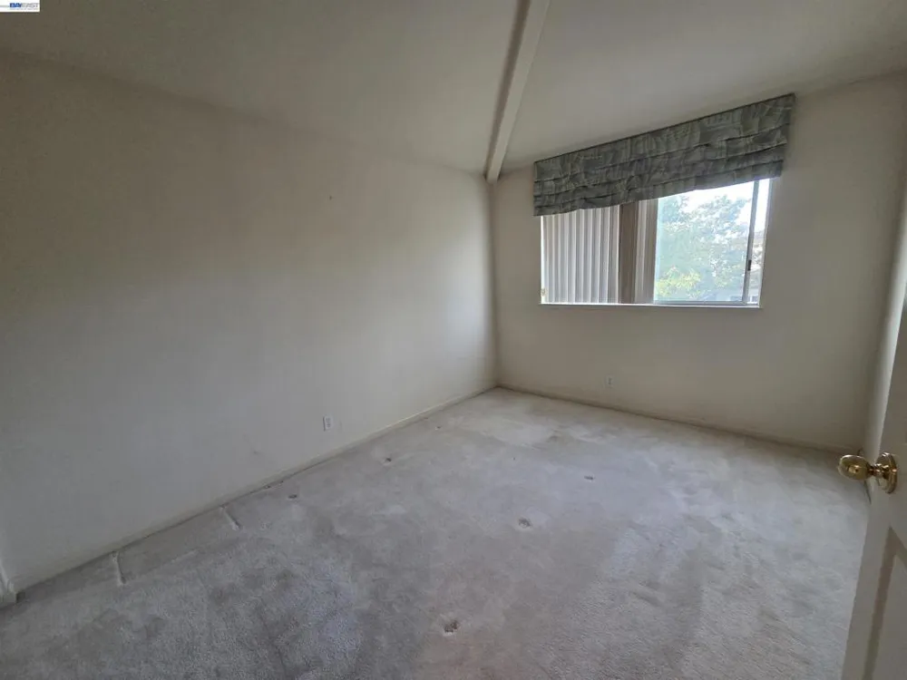 30330 Meridien Cir Union City, CA 94587