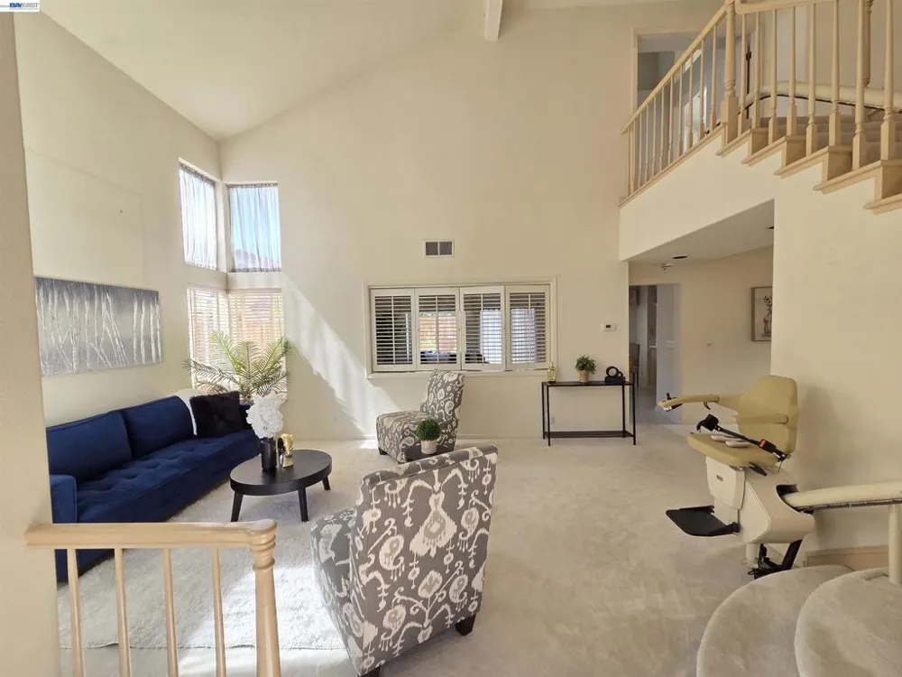 30330 Meridien Cir Union City, CA 94587