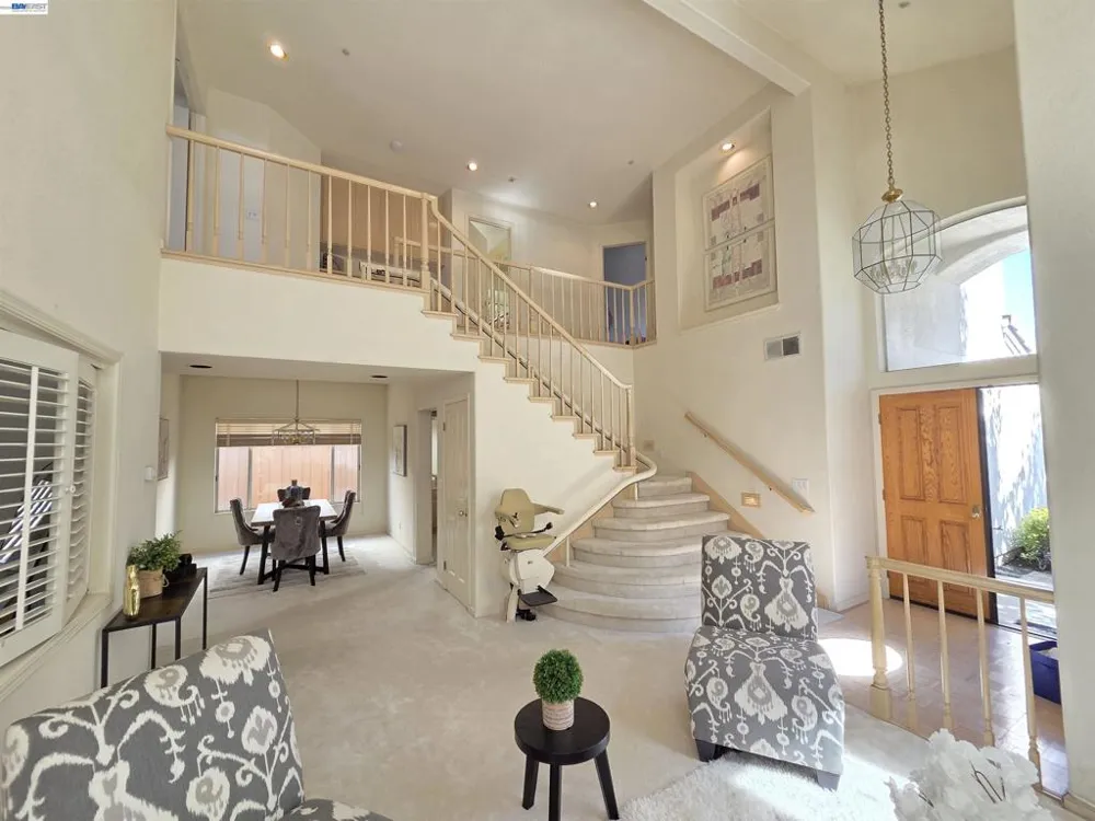 30330 Meridien Cir Union City, CA 94587