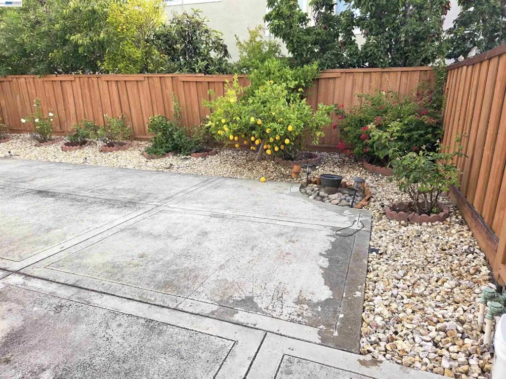 30330 Meridien Cir Union City, CA 94587
