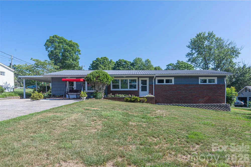 1928 Marigold Lane Hudson, NC 28638