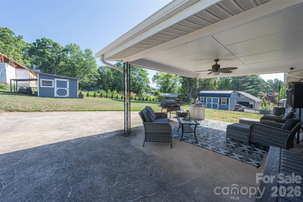 1928 Marigold Lane Hudson, NC 28638