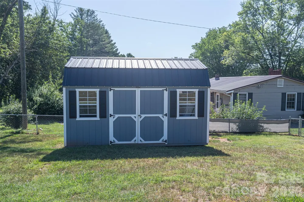 1928 Marigold Lane Hudson, NC 28638