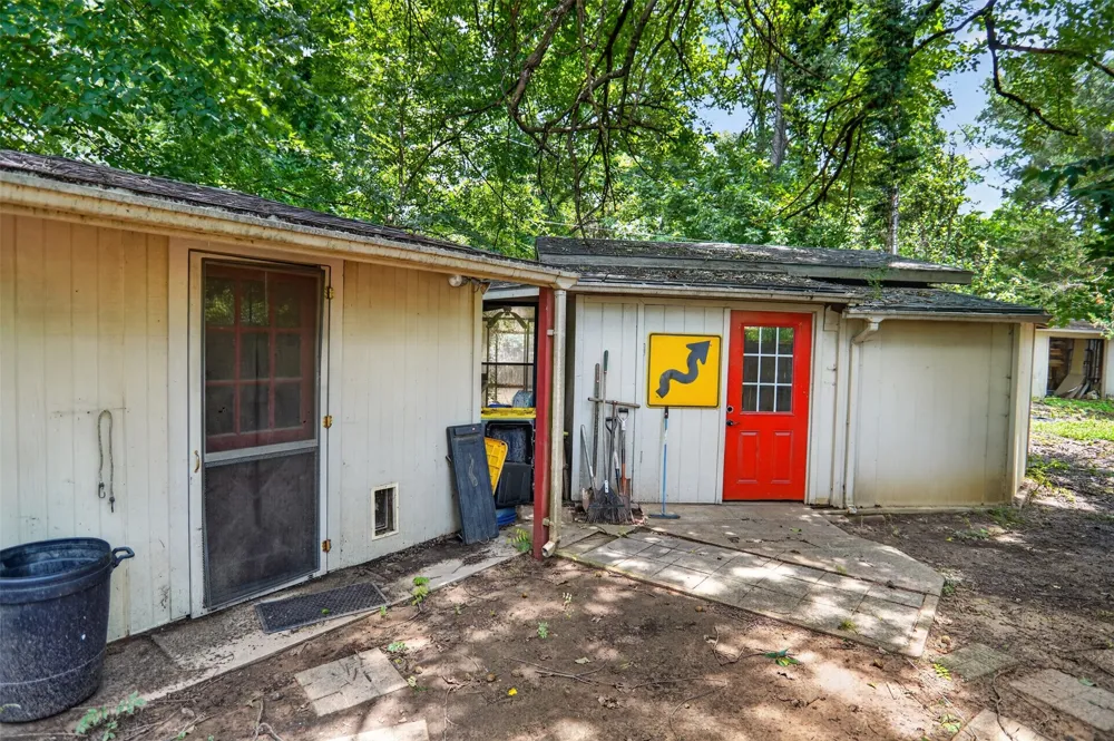 1911 Harrison Avenue Paris, TX 75460