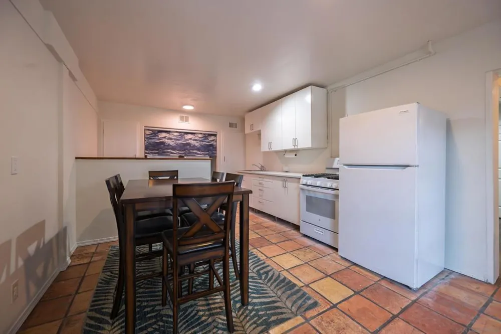 444 Avalon Dr. Vista, CA 92084