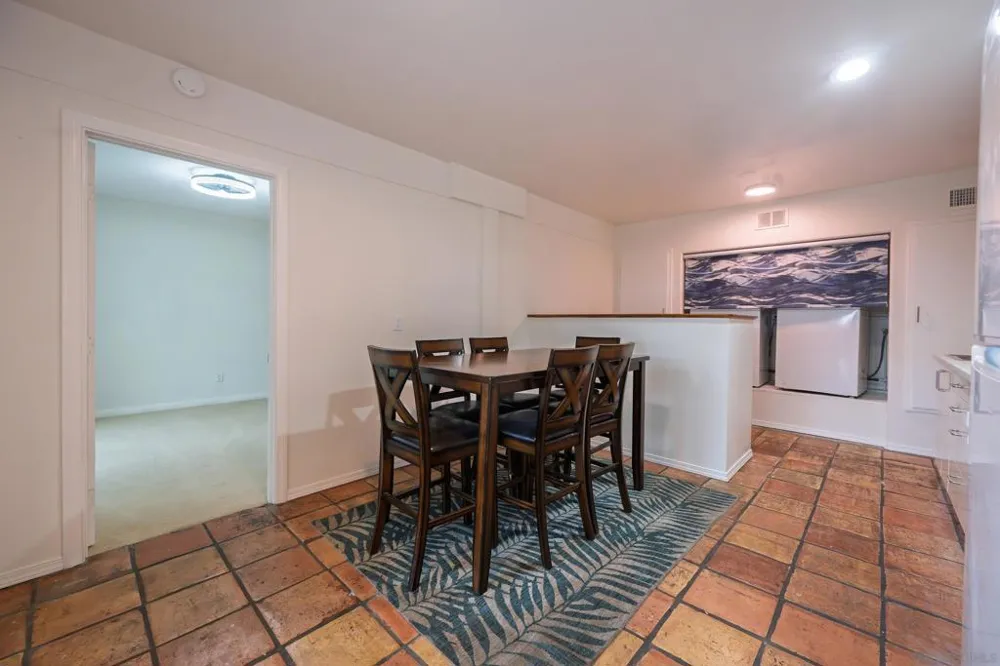 444 Avalon Dr. Vista, CA 92084