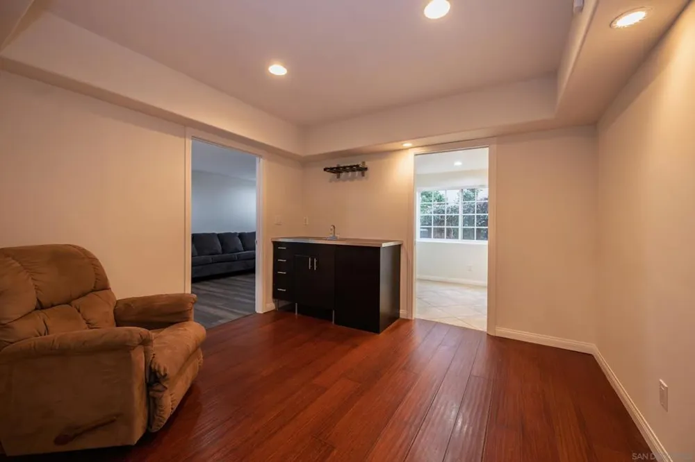 444 Avalon Dr. Vista, CA 92084