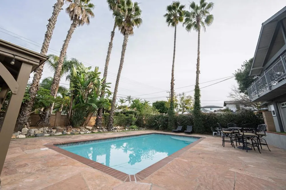 444 Avalon Dr. Vista, CA 92084