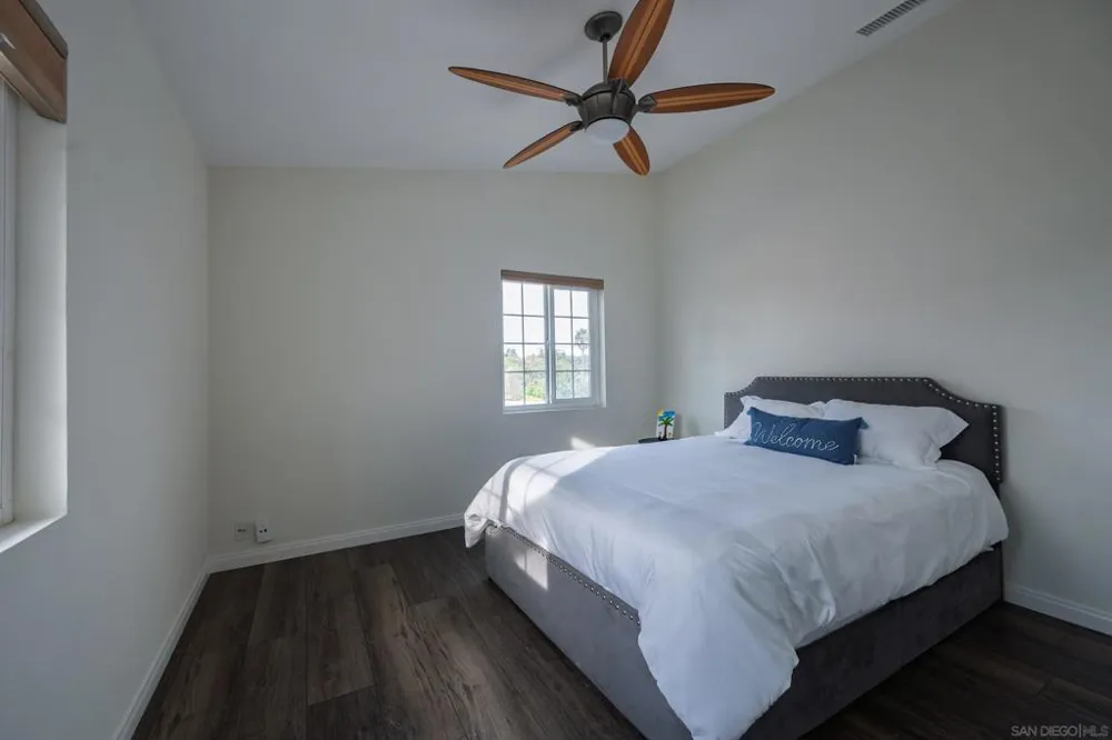 444 Avalon Dr. Vista, CA 92084