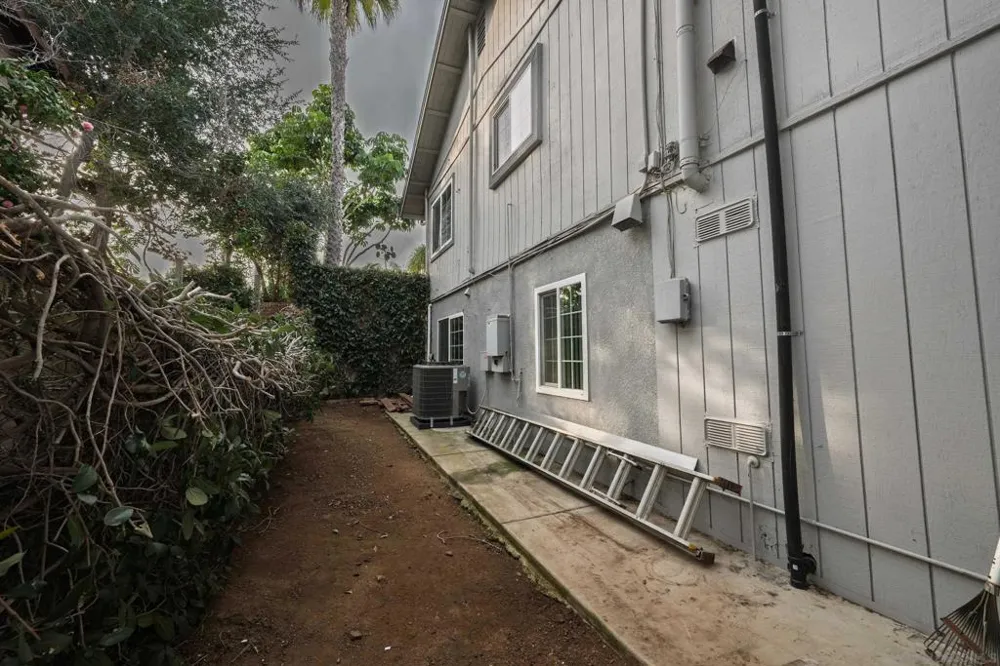 444 Avalon Dr. Vista, CA 92084