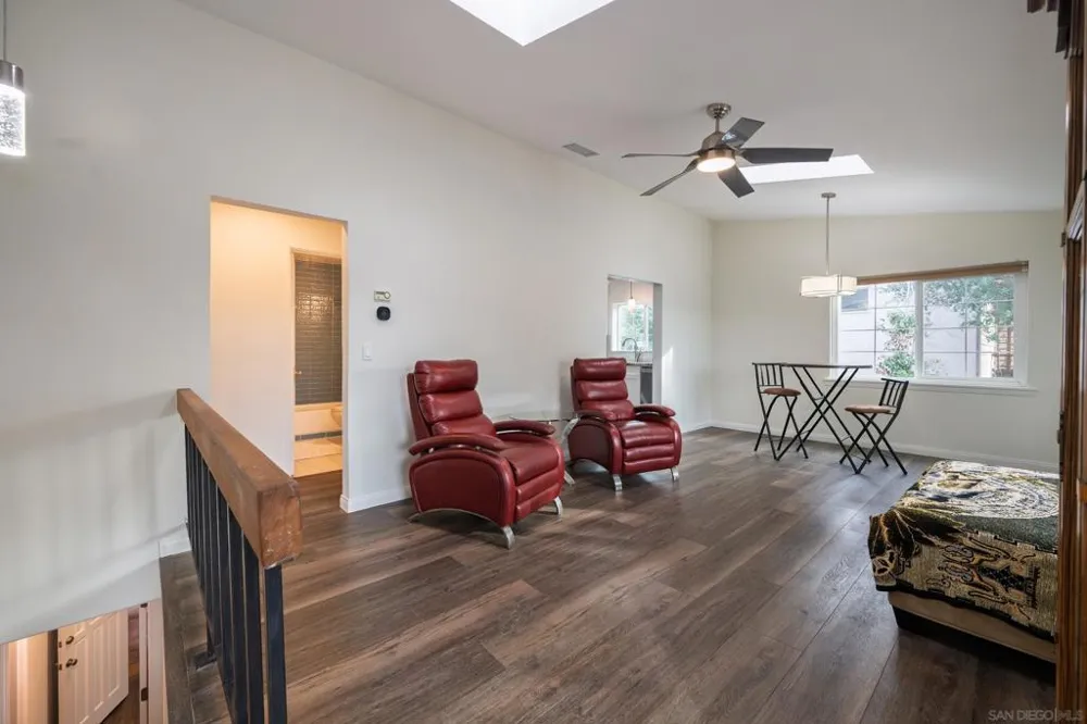 444 Avalon Dr. Vista, CA 92084