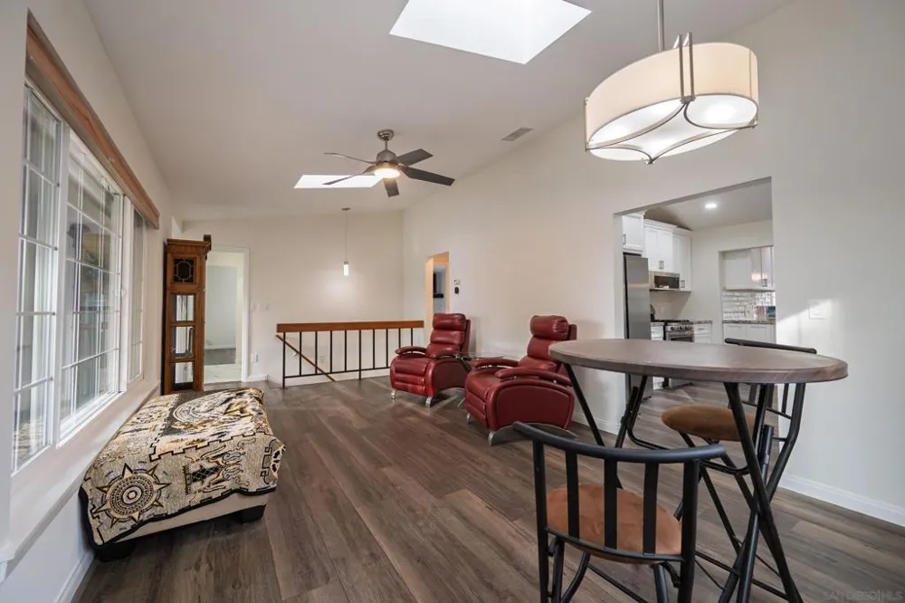 444 Avalon Dr. Vista, CA 92084