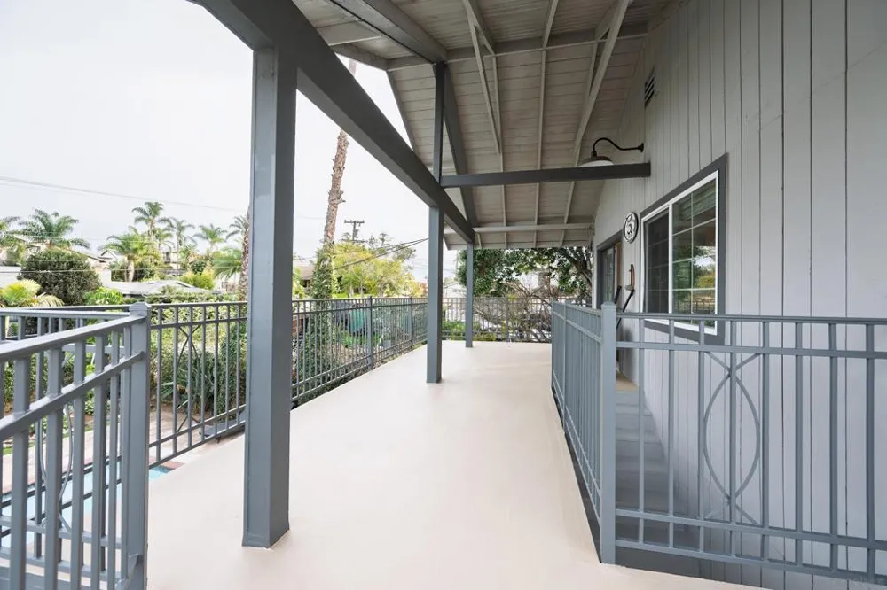 444 Avalon Dr. Vista, CA 92084