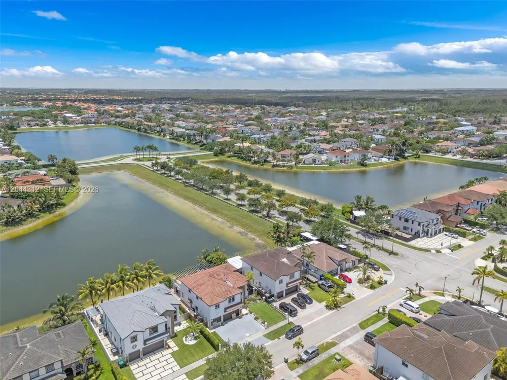 15262 SW 11th St Miami, FL 33194
