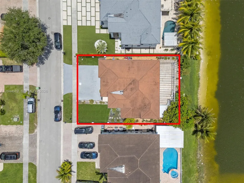 15262 SW 11th St Miami, FL 33194