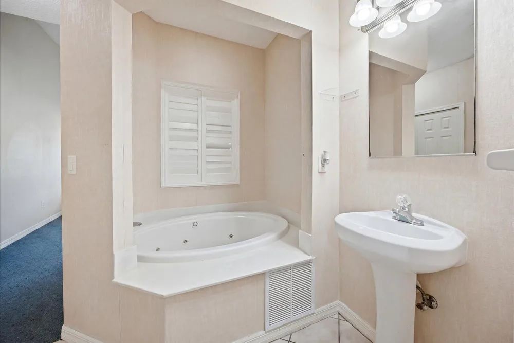 9929 Perfect Drive #106 Port St. Lucie, FL 34986
