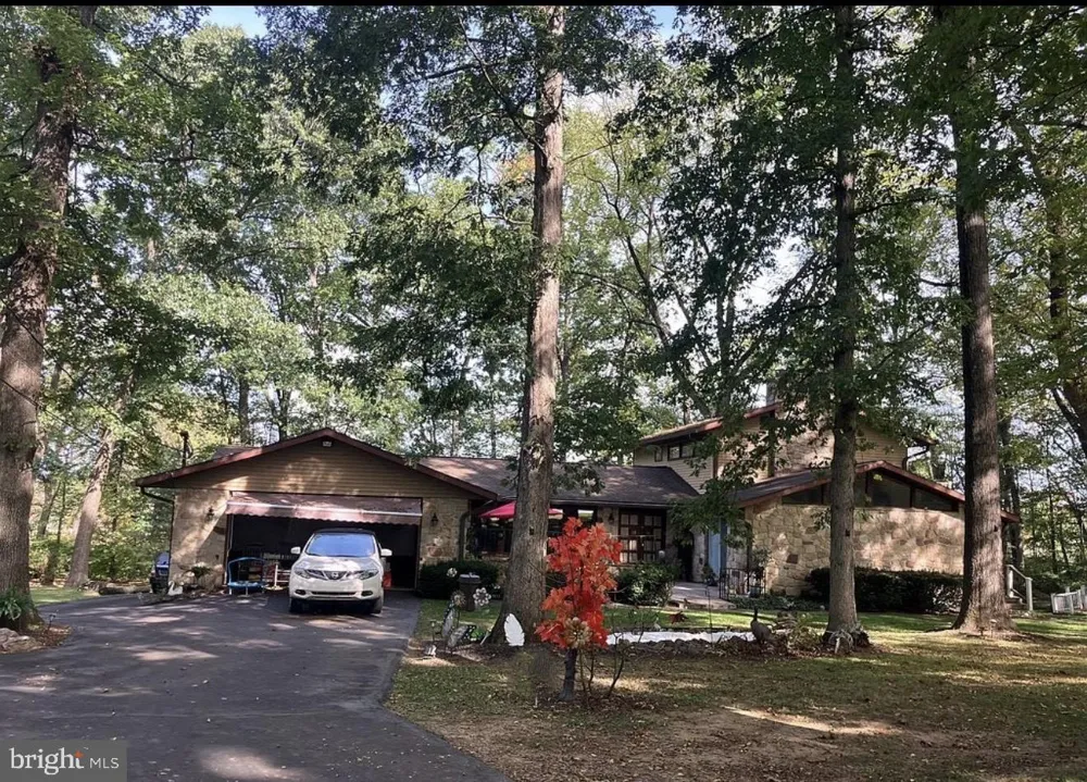 3725 OAKLAND ROAD Bethlehem, PA 18020