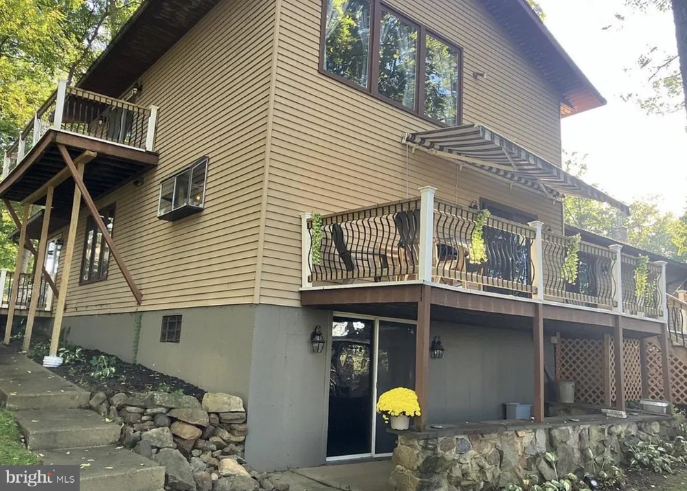 3725 OAKLAND ROAD Bethlehem, PA 18020